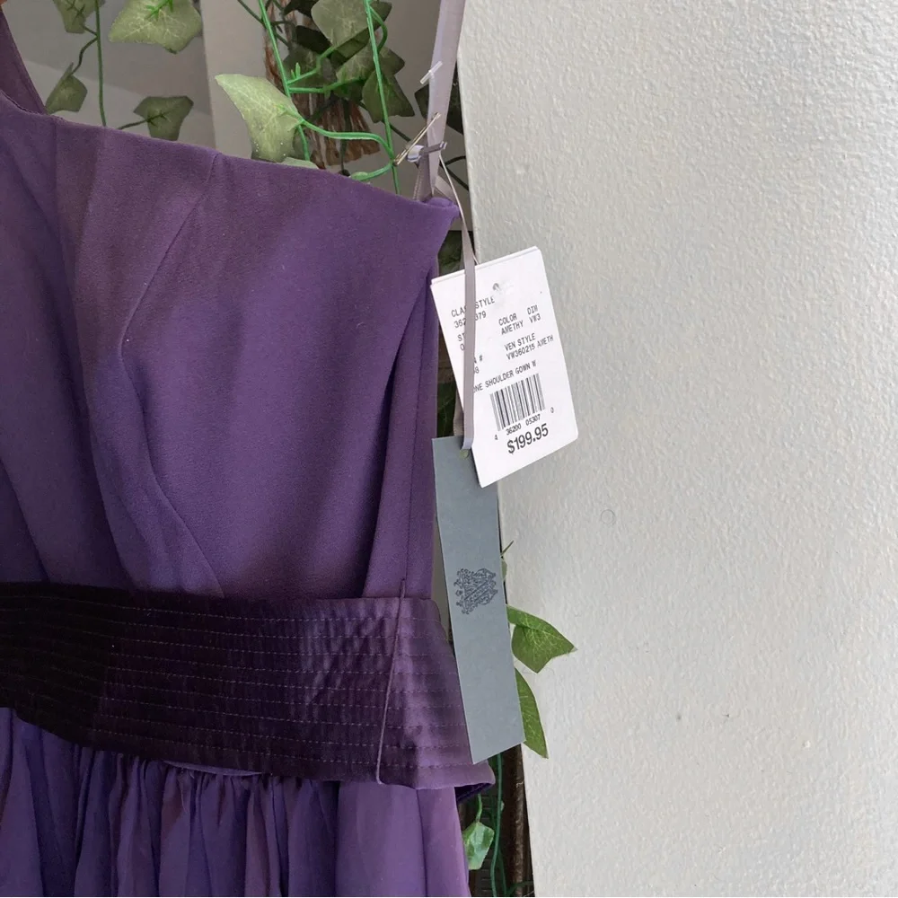 NWT vera wang gown - Picture 4 of 6